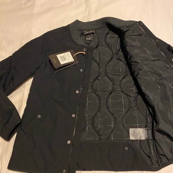 Burton lightweight black adjustable bomber jacket. - Picture 4 of 5
